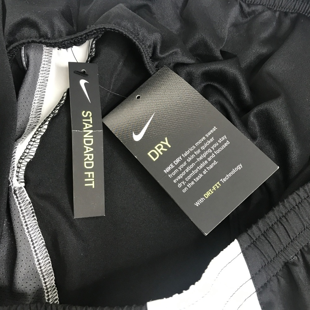 Nike Dri Fit Black Running Shorts with Liner Brief - Picture 7 of 8